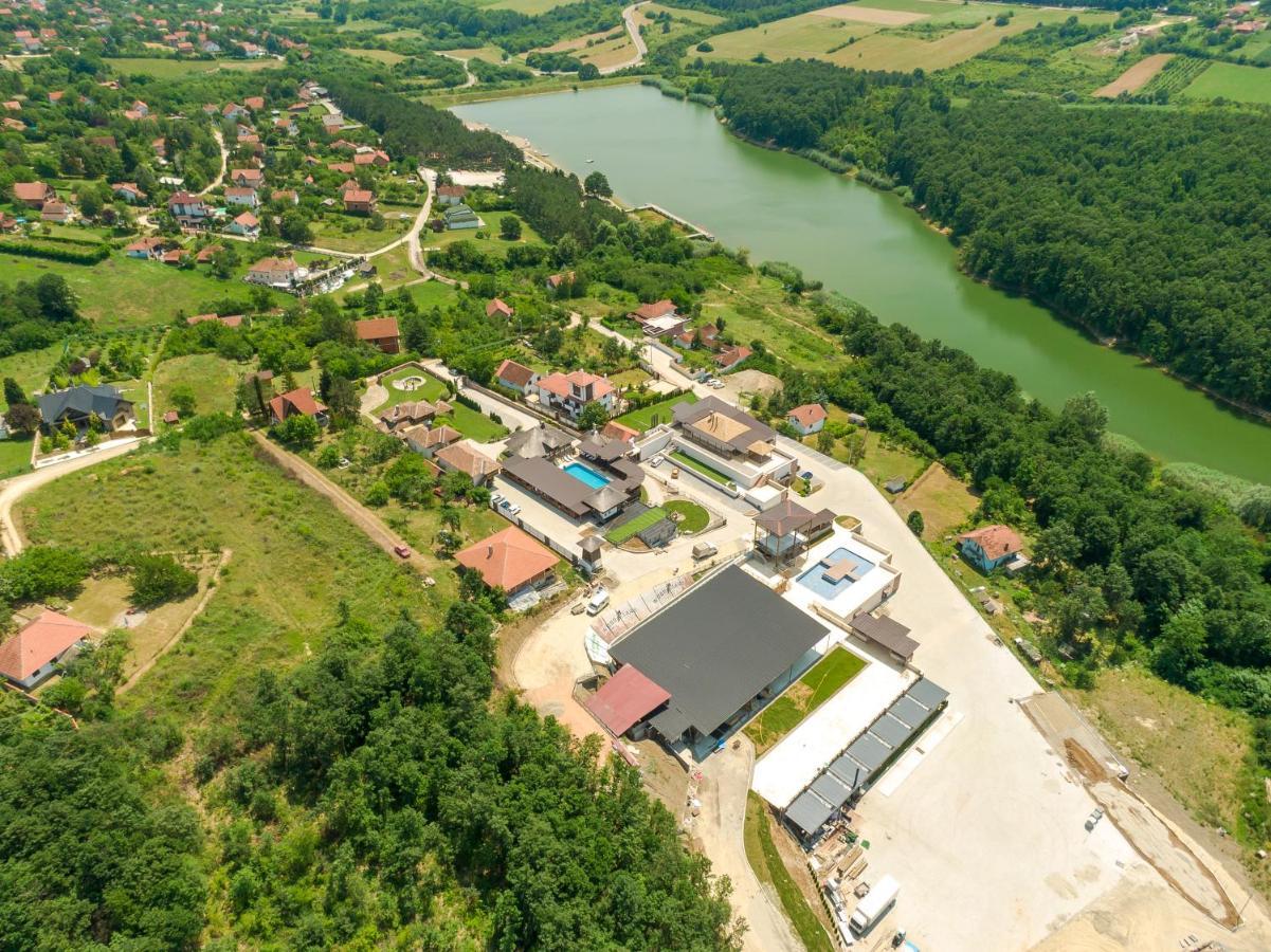 Woodland Resort Kragujevac Exteriör bild