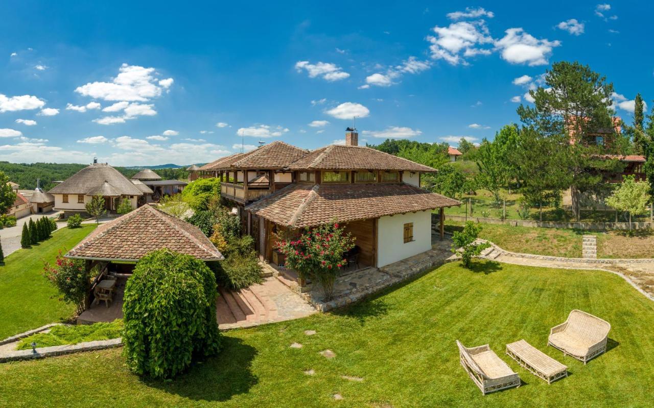 Woodland Resort Kragujevac Exteriör bild