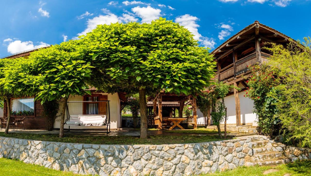 Woodland Resort Kragujevac Exteriör bild