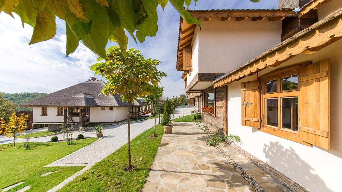 Woodland Resort Kragujevac Exteriör bild